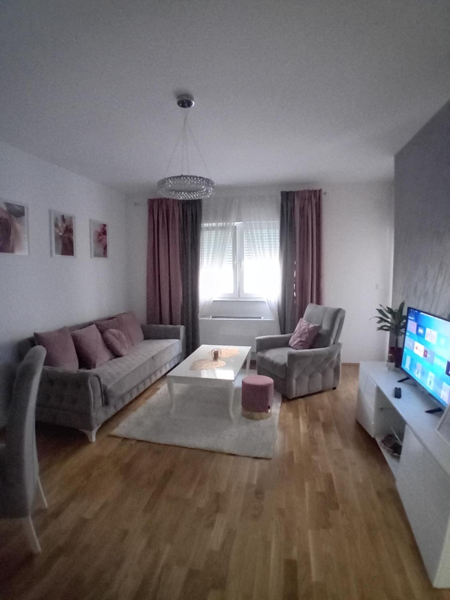 Skyline Apartment Биелина Экстерьер фото