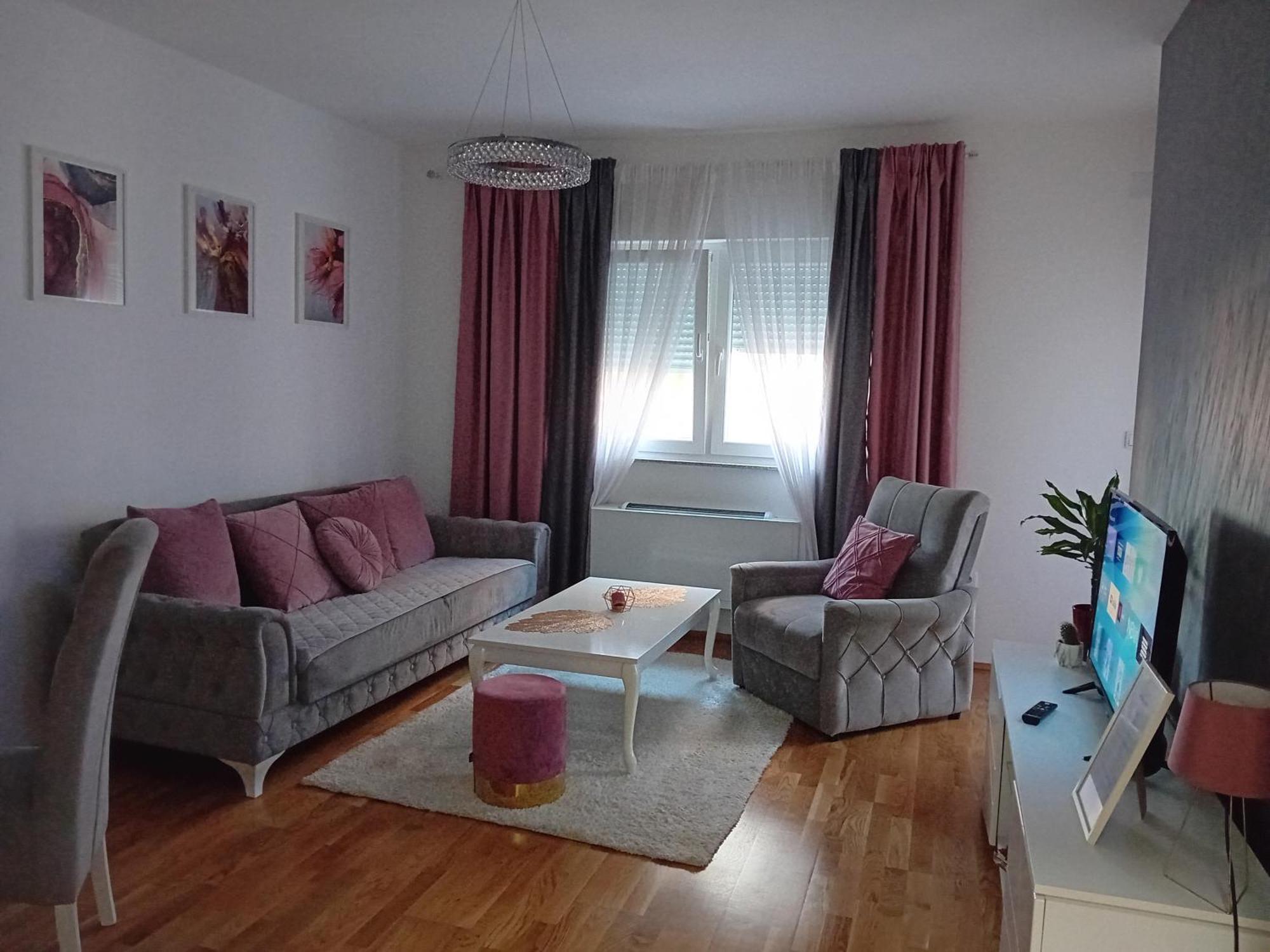 Skyline Apartment Биелина Экстерьер фото